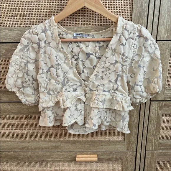 Zara Cream Floral Lace Blouse - Picture 1 of 2